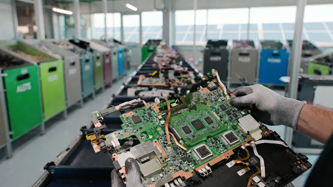 What Should Businesses Know About Responsible Electronic Waste Disposal